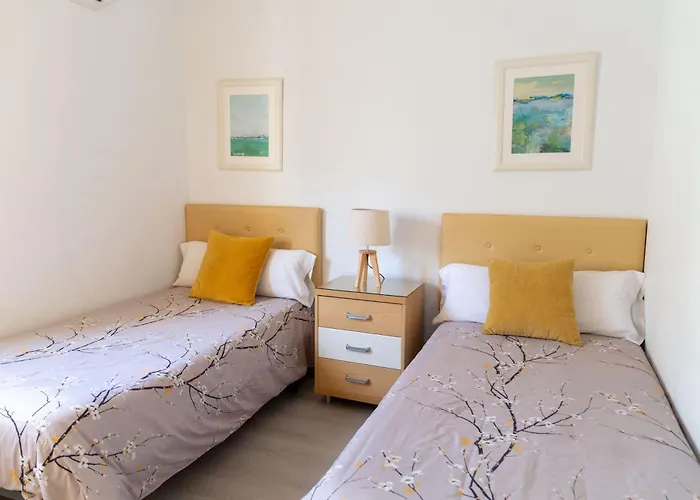 Apartment El Embrujo De La Caleta By Gades Gestion *